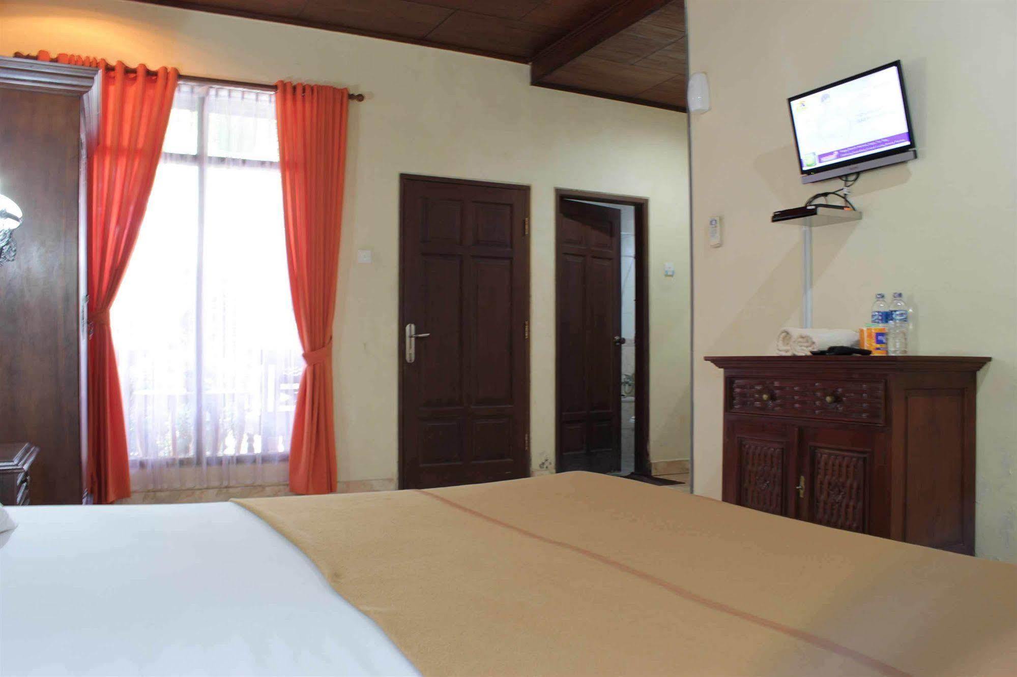 Oyo 1930 Ananda Beach Hotel Sanur Εξωτερικό φωτογραφία